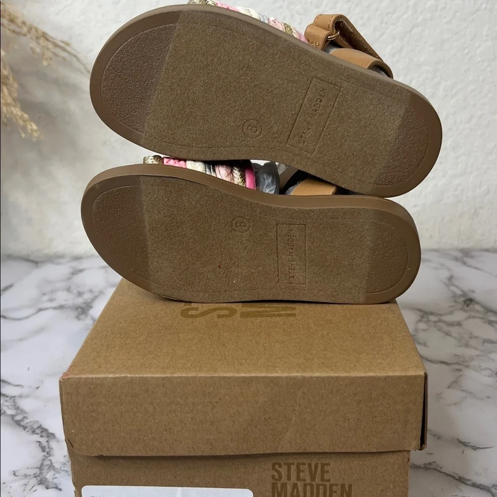 Steve Madden new tag